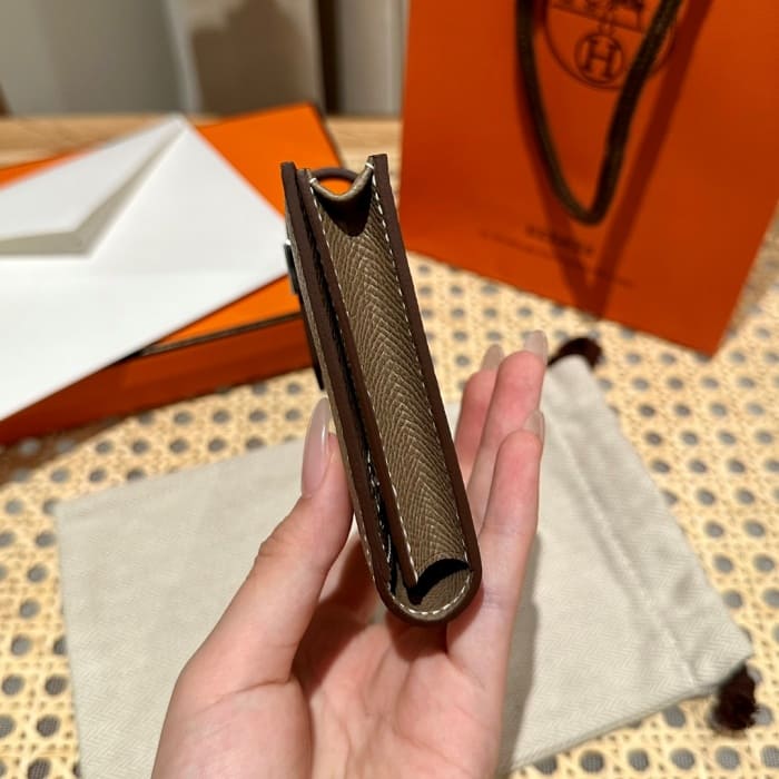 4b7702a95578bb4551dd8f3d4e5d925d_1758792574_3053.jpg 4b7702a95578bb4551dd8f3d4e5d925d_1758792574_3053.jpg