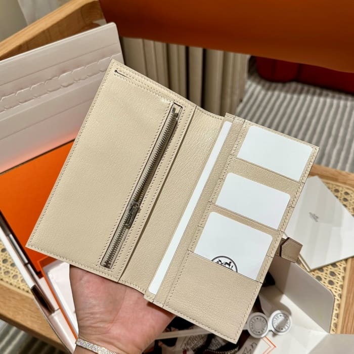 4b7702a95578bb4551dd8f3d4e5d925d_1758792923_5879.jpg 4b7702a95578bb4551dd8f3d4e5d925d_1758792923_5879.jpg