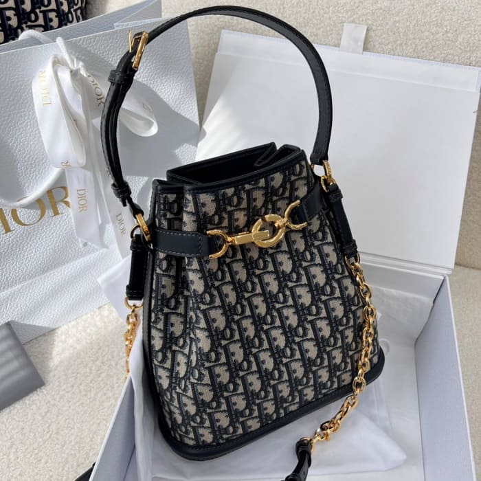 7587b53a6dddf5f0067f26fc5ed0fa89_1759061256_0531.jpg 7587b53a6dddf5f0067f26fc5ed0fa89_1759061256_0531.jpg