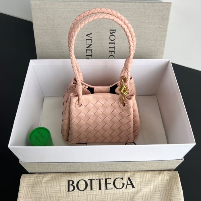 d637e0cd7286571357ae242dc83905d3_1759215625_7991.jpg d637e0cd7286571357ae242dc83905d3_1759215625_7991.jpg