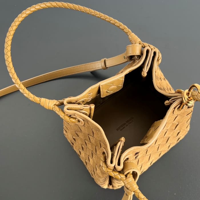 d637e0cd7286571357ae242dc83905d3_1759216391_1214.jpg d637e0cd7286571357ae242dc83905d3_1759216391_1214.jpg