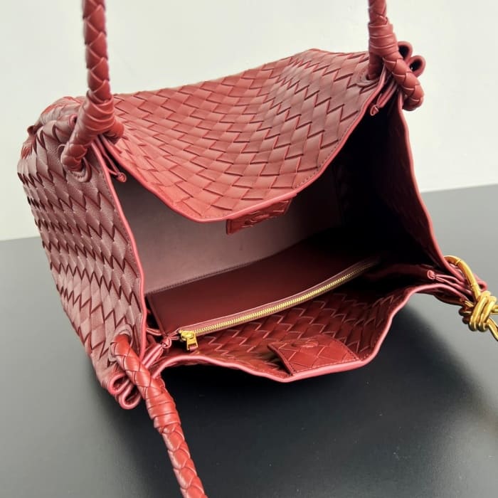 d637e0cd7286571357ae242dc83905d3_1759218385_2441.jpg d637e0cd7286571357ae242dc83905d3_1759218385_2441.jpg