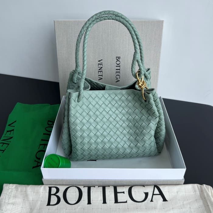 d637e0cd7286571357ae242dc83905d3_1759218833_8584.jpg d637e0cd7286571357ae242dc83905d3_1759218833_8584.jpg