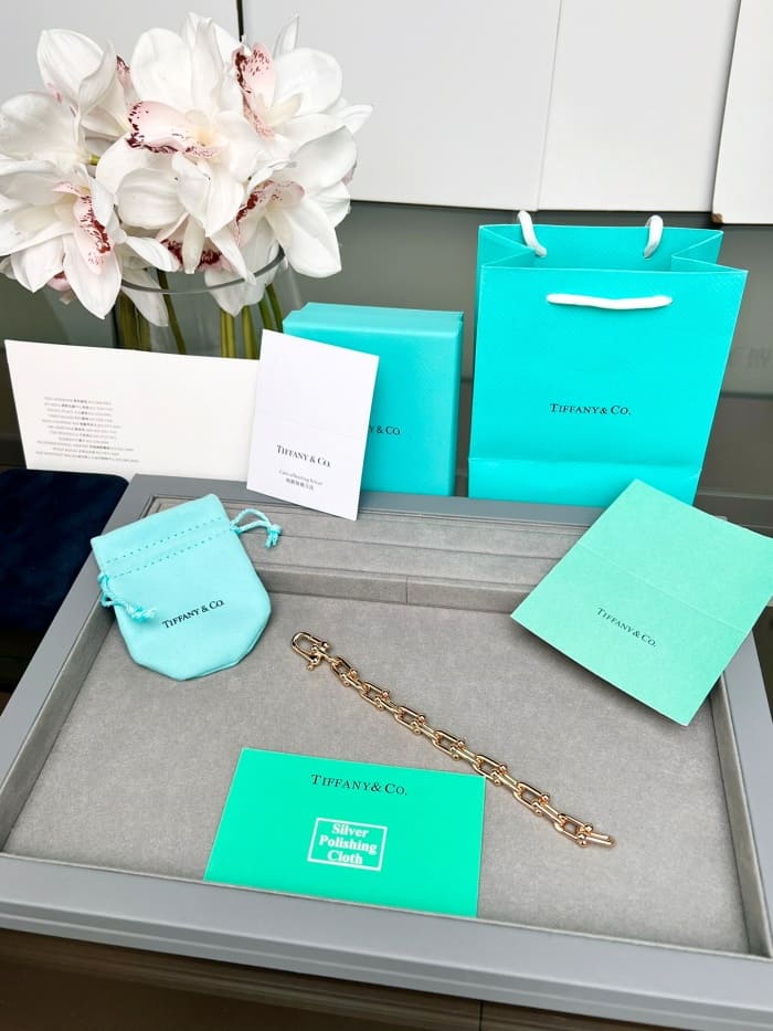 e61014715faac28c7548b68b2006dfba_1758879778_5389.jpg e61014715faac28c7548b68b2006dfba_1758879778_5389.jpg