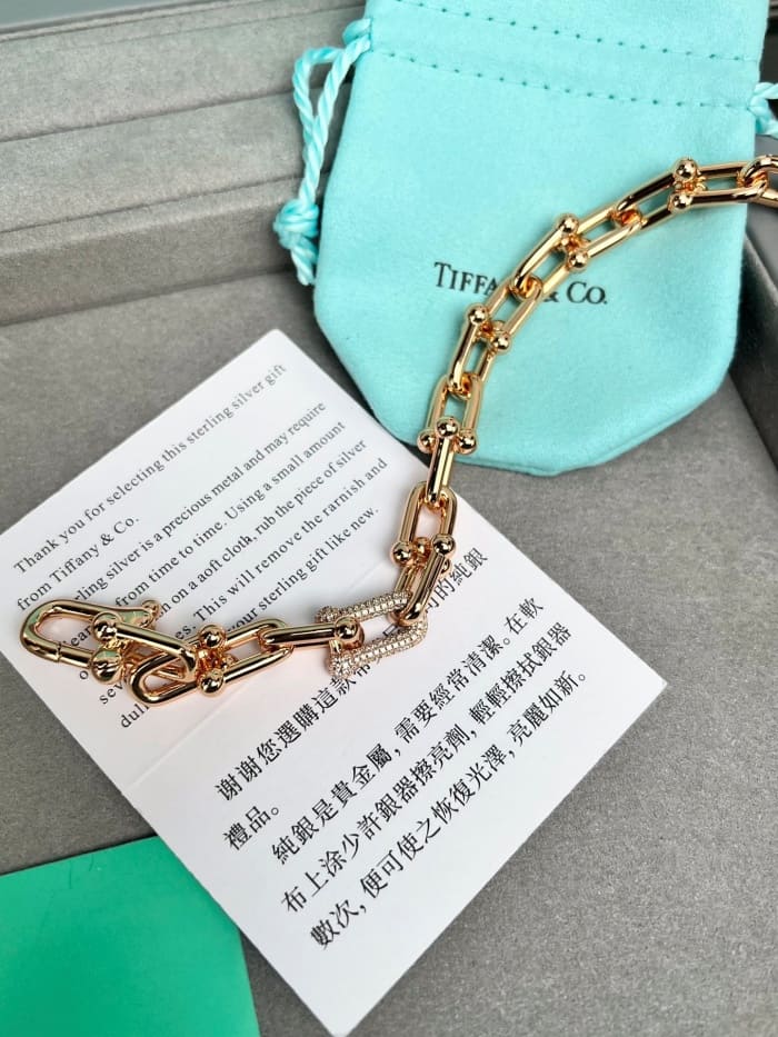 e61014715faac28c7548b68b2006dfba_1758879857_5513.jpg e61014715faac28c7548b68b2006dfba_1758879857_5513.jpg