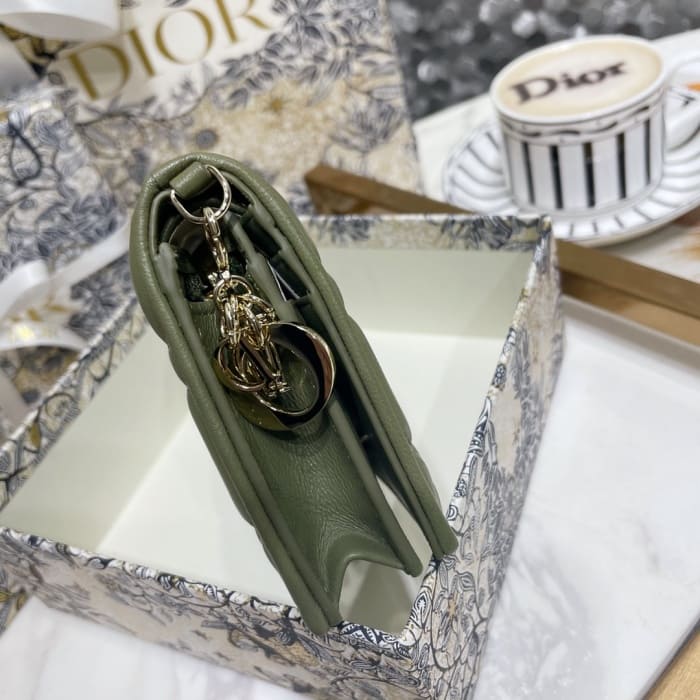 f6265ce015f2fa53913f43265d718622_1764485745_8556.jpg f6265ce015f2fa53913f43265d718622_1764485745_8556.jpg