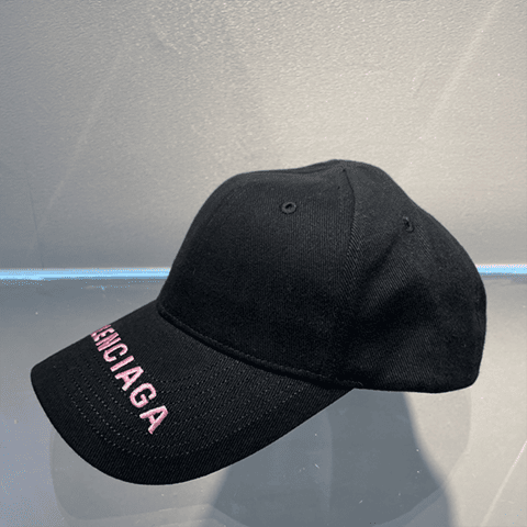 발렌시아가 자수로고 볼캡 모자