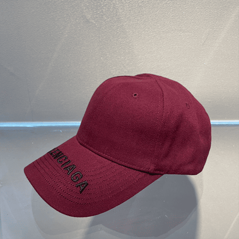 발렌시아가 자수로고 볼캡 모자