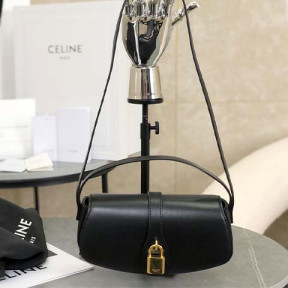 셀린* 스트랩 클러치 타부백 101593