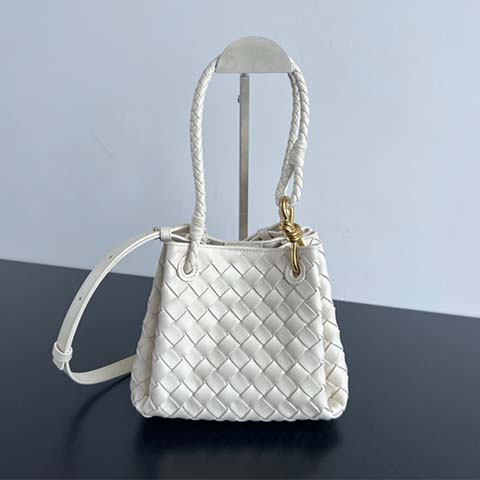 보테가 안디아모 파라슈트 숄더백 스몰 796569