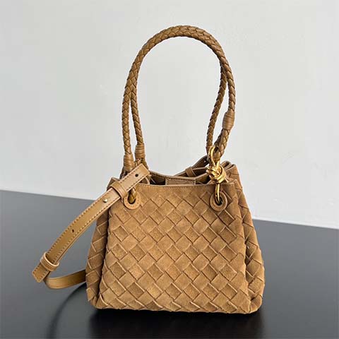 보테가 안디아모 파라슈트 숄더백 스몰 796569