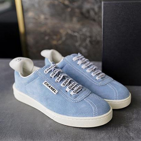 블루 스웨이드 스니커즈