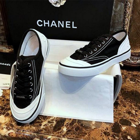 백로고 캔버스 블랙 화이트 스니커즈