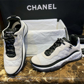 믹스드파이버 엠보 퀼팅 메쉬 스니커즈