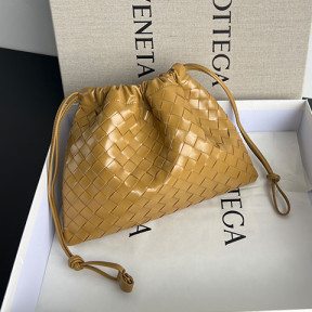 보테가 인트레치아토 더스트백 미듐 796728