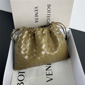 보테가 인트레치아토 더스트백 미듐 796728