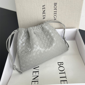 보테가 인트레치아토 더스트백 미듐 796728