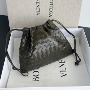 보테가 인트레치아토 더스트백 미듐 796728