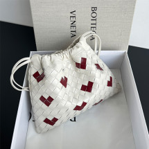 보테가 인트레치아토 더스트백 미듐 796728