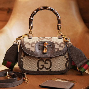 구찌 캔버스 뱀부 1947 스몰 탑 핸들백 675797