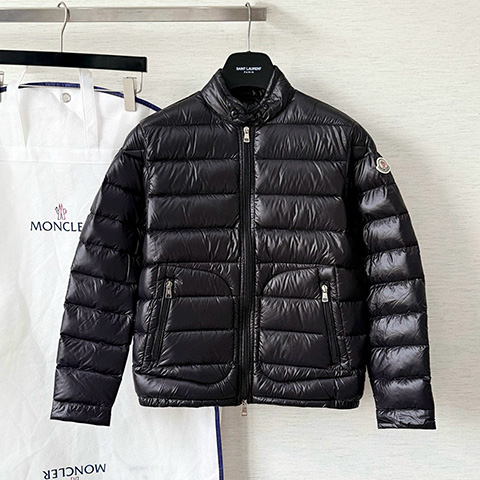 몽클레어 아코루스 다운 패딩 자켓