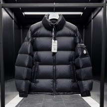 몽클레어 레비타 남성 카라 다운 패딩 자켓