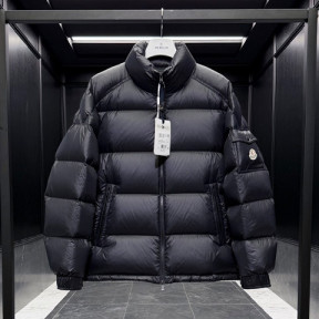 몽클레어 레비타 남성 카라 다운 패딩 자켓