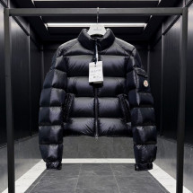 몽클레어 페트라 여성 숏 다운 패딩 자켓