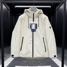 프라다 트라이앵글 삼각로고 다운 방수 패딩 자켓