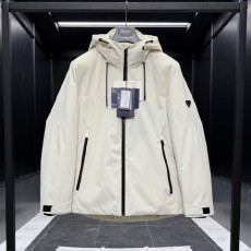 프라다 트라이앵글 삼각로고 다운 방수 패딩 자켓