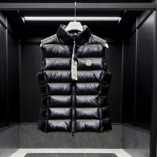 몽클레어 가니 구스 다운 베스트 패딩 쪼끼