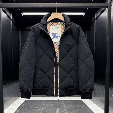 버버리 체크무늬 다이아몬드 퀼팅 패딩 자켓