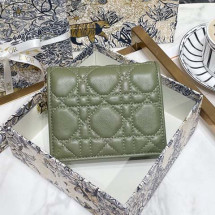 디올 까나쥬 램스킨 레이디 반지갑