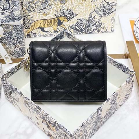 디올 까나쥬 램스킨 레이디 반지갑