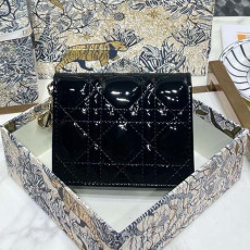 디올 까나쥬 페이던트 레이디 반지갑